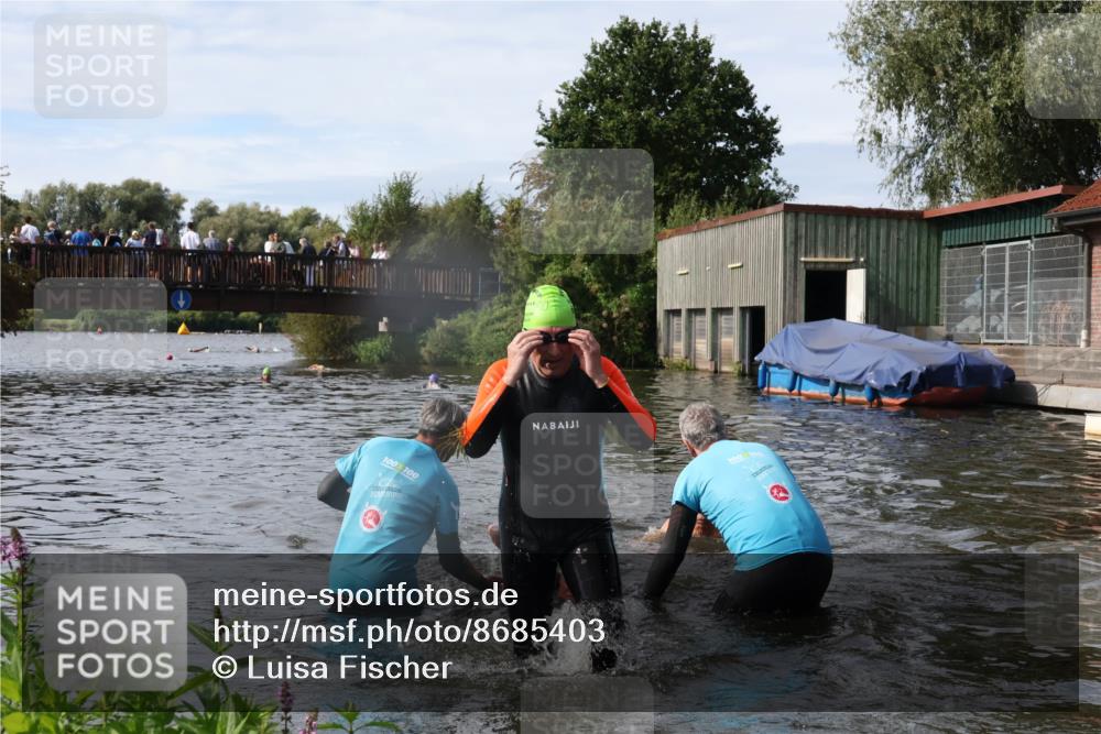 31.08.2025 - Elbe Triathlon Hamburg Luisa Fischer http://msf.ph/oto/8685403 31.08.2025 10:37:27 Schwimmen 1309, 1341, 1352, 1379, 1439 meine-sportfotos.de