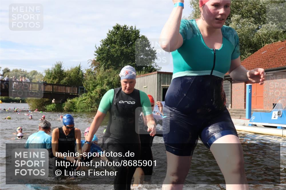 31.08.2025 - Elbe Triathlon Hamburg Luisa Fischer http://msf.ph/oto/8685901 31.08.2025 10:41:59 Schwimmen 1365, 1375, 1381, 1382, 1393, 1413, 1428, 1484, 1487, 1498 meine-sportfotos.de