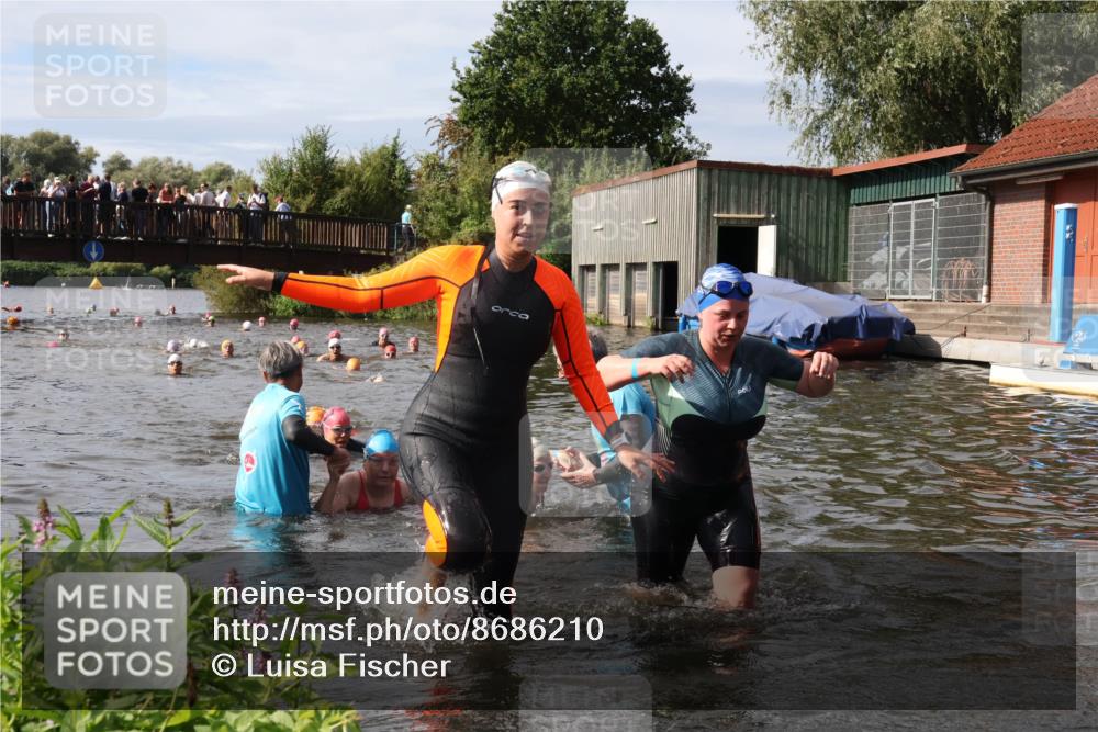 31.08.2025 - Elbe Triathlon Hamburg Luisa Fischer http://msf.ph/oto/8686210 31.08.2025 10:43:27 Schwimmen 1363, 1369, 1409, 1431, 1438, 1466, 1507 meine-sportfotos.de