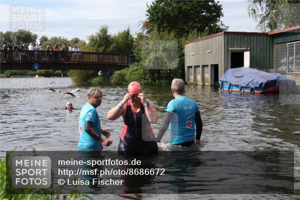 31.08.2025 - Elbe Triathlon Hamburg Luisa Fischer http://msf.ph/oto/8686672 31.08.2025 10:47:50 Schwimmen 1456 meine-sportfotos.de