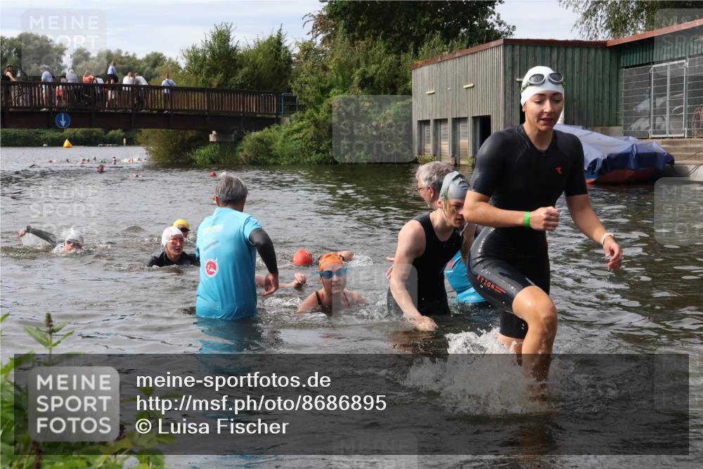 31.08.2025 - Elbe Triathlon Hamburg Luisa Fischer http://msf.ph/oto/8686895 31.08.2025 10:50:41 Schwimmen 1534, 1537, 1549, 1572, 1576, 1584, 1609 meine-sportfotos.de