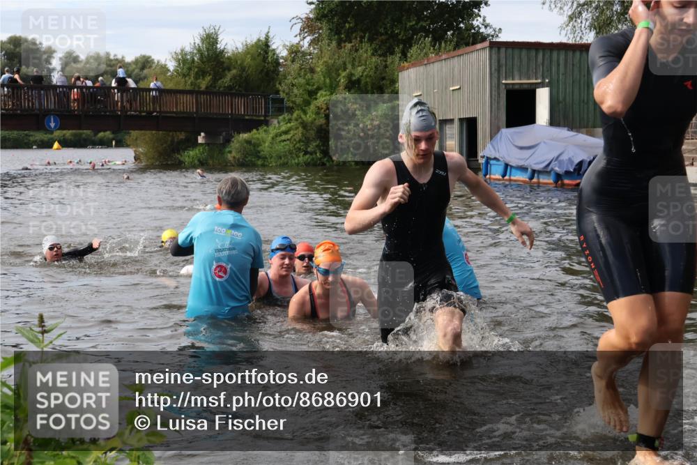 31.08.2025 - Elbe Triathlon Hamburg Luisa Fischer http://msf.ph/oto/8686901 31.08.2025 10:50:43 Schwimmen 1534, 1537, 1549, 1572, 1576, 1584, 1609, 1613 meine-sportfotos.de