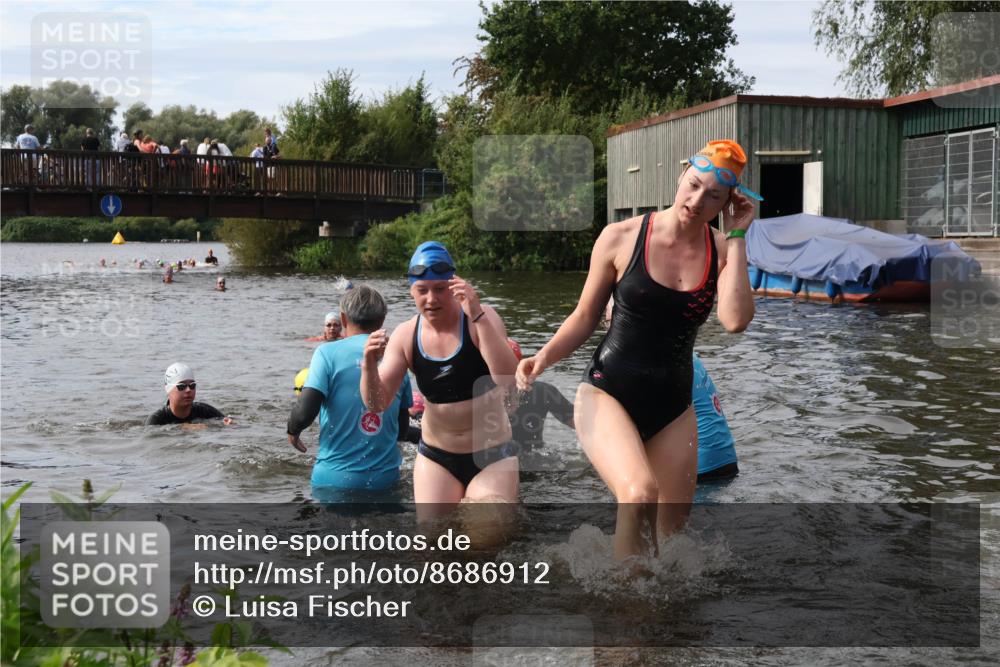 31.08.2025 - Elbe Triathlon Hamburg Luisa Fischer http://msf.ph/oto/8686912 31.08.2025 10:50:45 Schwimmen 1510, 1530, 1534, 1537, 1549, 1572, 1576, 1584, 1609, 1613 meine-sportfotos.de