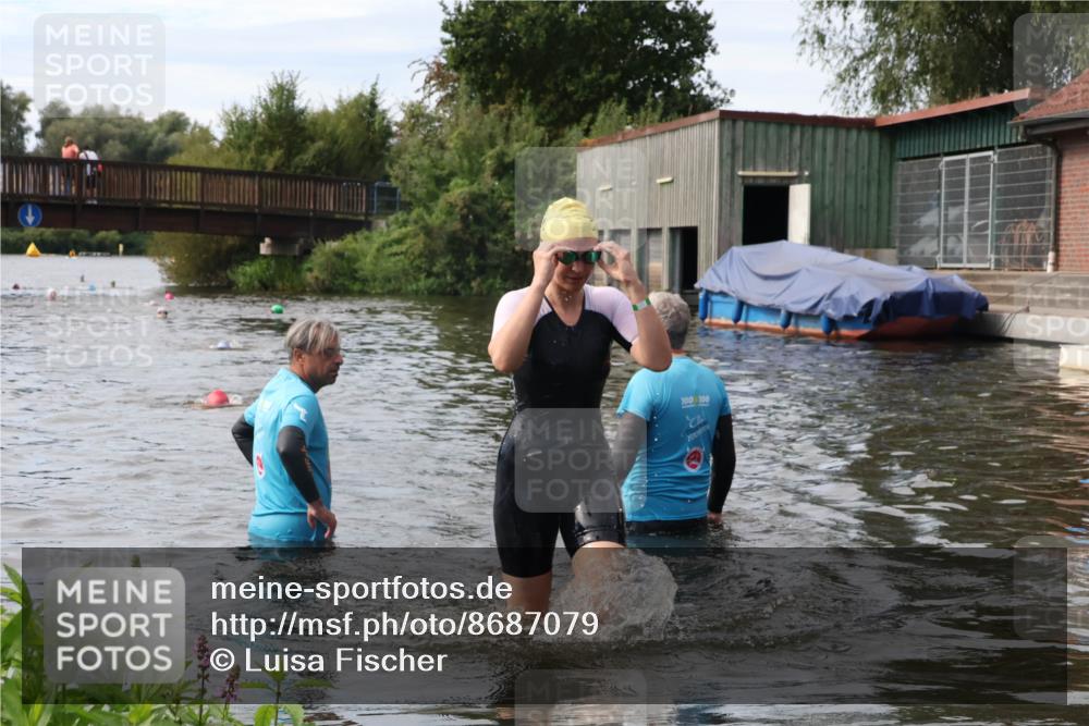 31.08.2025 - Elbe Triathlon Hamburg Luisa Fischer http://msf.ph/oto/8687079 31.08.2025 10:52:32 Schwimmen 1559 meine-sportfotos.de