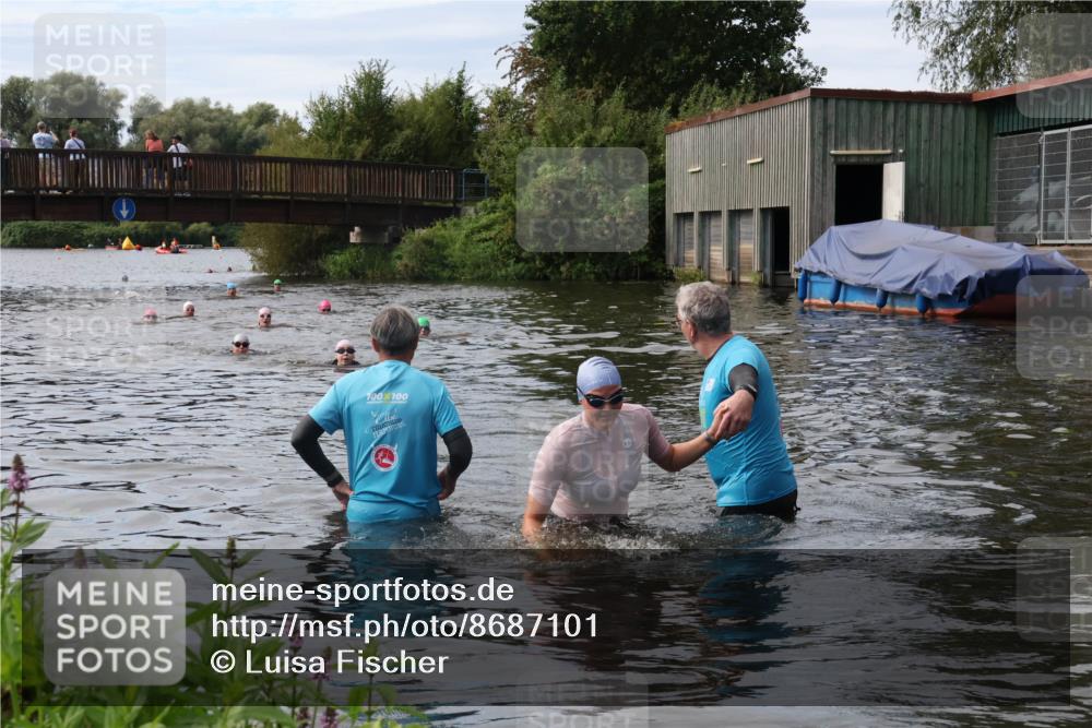 31.08.2025 - Elbe Triathlon Hamburg Luisa Fischer http://msf.ph/oto/8687101 31.08.2025 10:52:54 Schwimmen 1513 meine-sportfotos.de