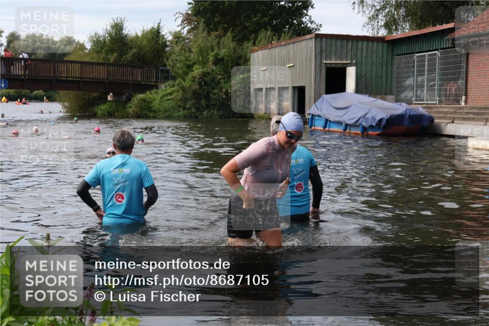 31.08.2025 - Elbe Triathlon Hamburg Luisa Fischer http://msf.ph/oto/8687105 31.08.2025 10:52:55 Schwimmen 1513 meine-sportfotos.de
