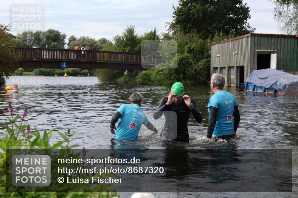 31.08.2025 - Elbe Triathlon Hamburg Luisa Fischer http://msf.ph/oto/8687320 31.08.2025 10:56:10 Schwimmen 1522, 1606 meine-sportfotos.de