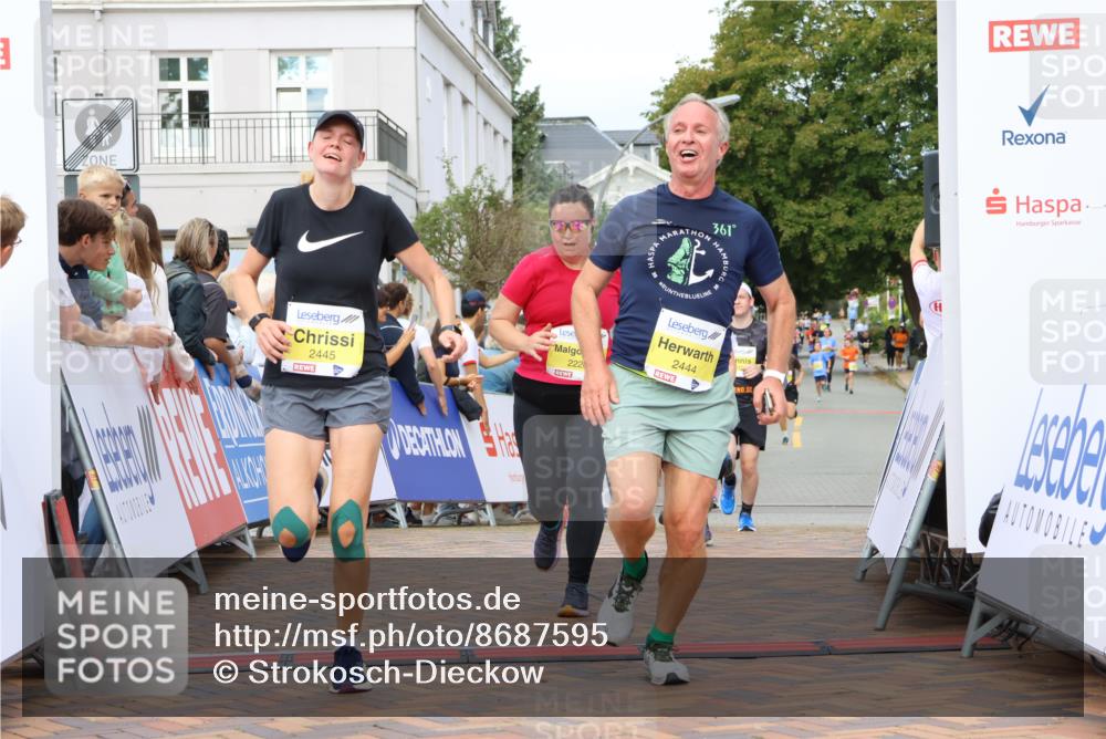 31.08.2025 - 21. Blankeneser Heldenlauf Strokosch-Dieckow http://msf.ph/oto/8687595 31.08.2025 10:30:15 Ziel 2445, 2444, 2616, 2253, 2226, 2588, 2731, 2543 meine-sportfotos.de