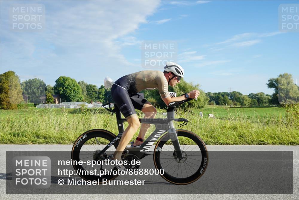 31.08.2025 - Elbe Triathlon Hamburg Michael Burmester http://msf.ph/oto/8688000 31.08.2025 08:39:22 Radfahren 191, 200, 209, 232, 238 meine-sportfotos.de
