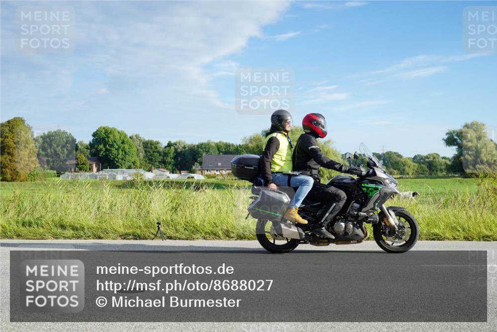 31.08.2025 - Elbe Triathlon Hamburg Michael Burmester http://msf.ph/oto/8688027 31.08.2025 08:40:47 Radfahren 219, 230 meine-sportfotos.de