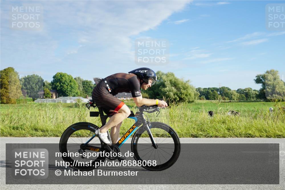 31.08.2025 - Elbe Triathlon Hamburg Michael Burmester http://msf.ph/oto/8688068 31.08.2025 08:43:24 Radfahren 181 meine-sportfotos.de