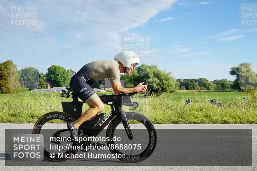 31.08.2025 - Elbe Triathlon Hamburg Michael Burmester http://msf.ph/oto/8688075 31.08.2025 08:43:52 Radfahren 177, 198, 199, 216 meine-sportfotos.de