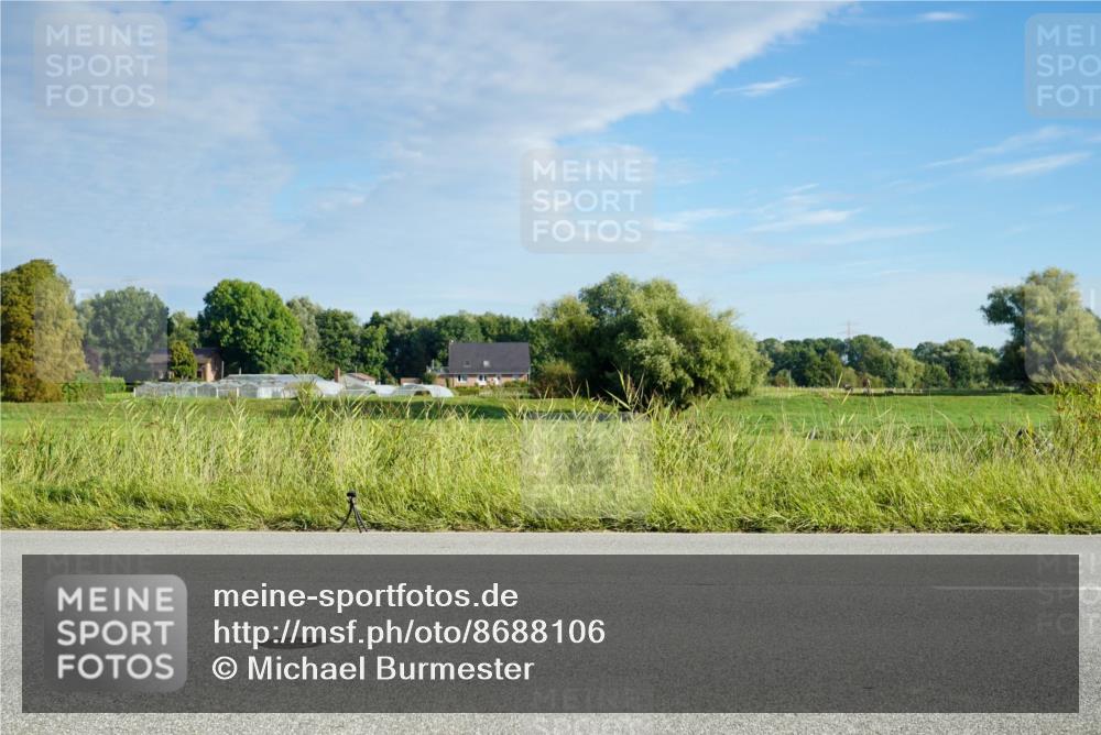 31.08.2025 - Elbe Triathlon Hamburg Michael Burmester http://msf.ph/oto/8688106 31.08.2025 08:46:12 Radfahren  meine-sportfotos.de