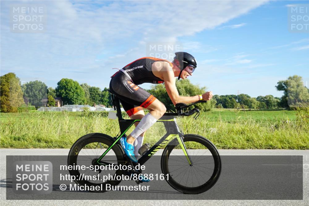 31.08.2025 - Elbe Triathlon Hamburg Michael Burmester http://msf.ph/oto/8688161 31.08.2025 08:49:30 Radfahren 210, 312 meine-sportfotos.de