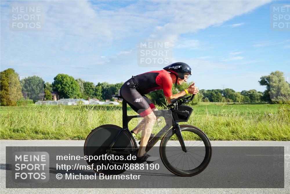 31.08.2025 - Elbe Triathlon Hamburg Michael Burmester http://msf.ph/oto/8688190 31.08.2025 08:51:36 Radfahren 191 meine-sportfotos.de