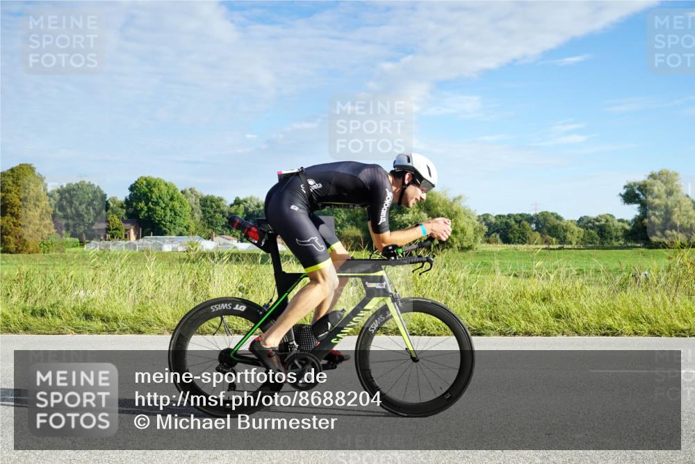 31.08.2025 - Elbe Triathlon Hamburg Michael Burmester http://msf.ph/oto/8688204 31.08.2025 08:51:55 Radfahren 364 meine-sportfotos.de