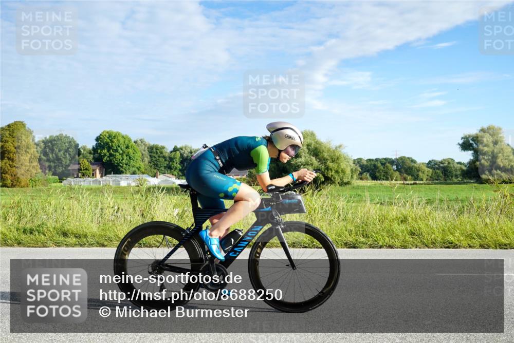 31.08.2025 - Elbe Triathlon Hamburg Michael Burmester http://msf.ph/oto/8688250 31.08.2025 08:53:42 Radfahren 242, 252, 270, 283, 342 meine-sportfotos.de