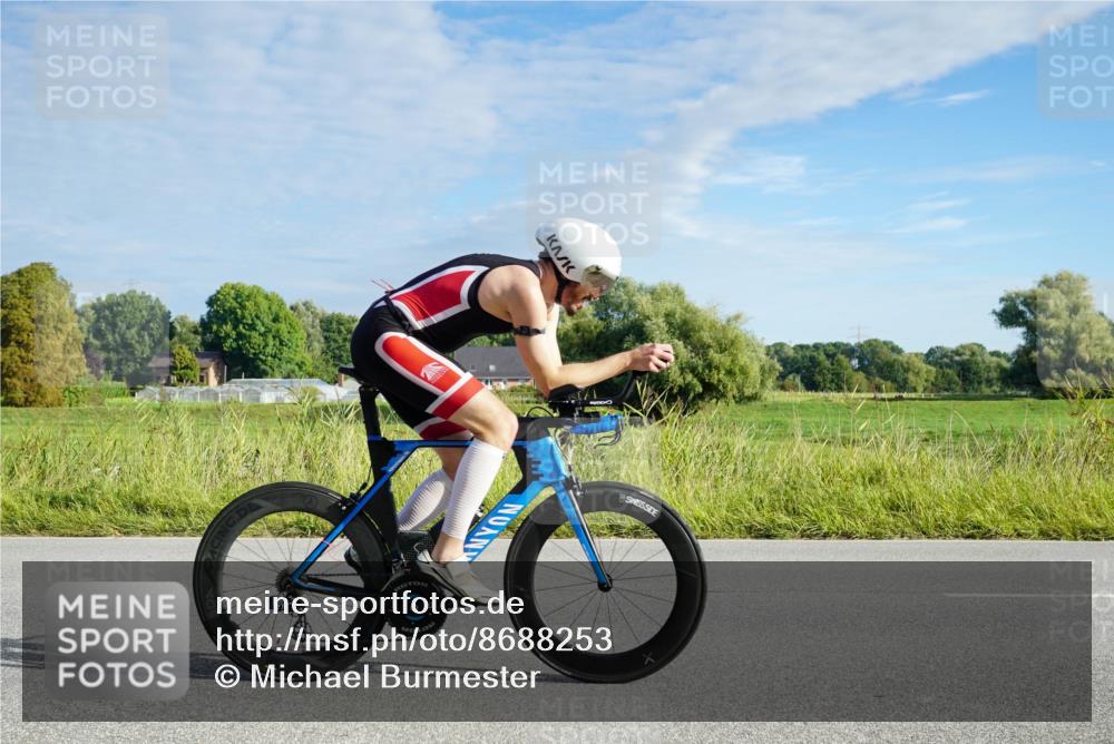 31.08.2025 - Elbe Triathlon Hamburg Michael Burmester http://msf.ph/oto/8688253 31.08.2025 08:53:44 Radfahren 242, 252, 283, 342 meine-sportfotos.de