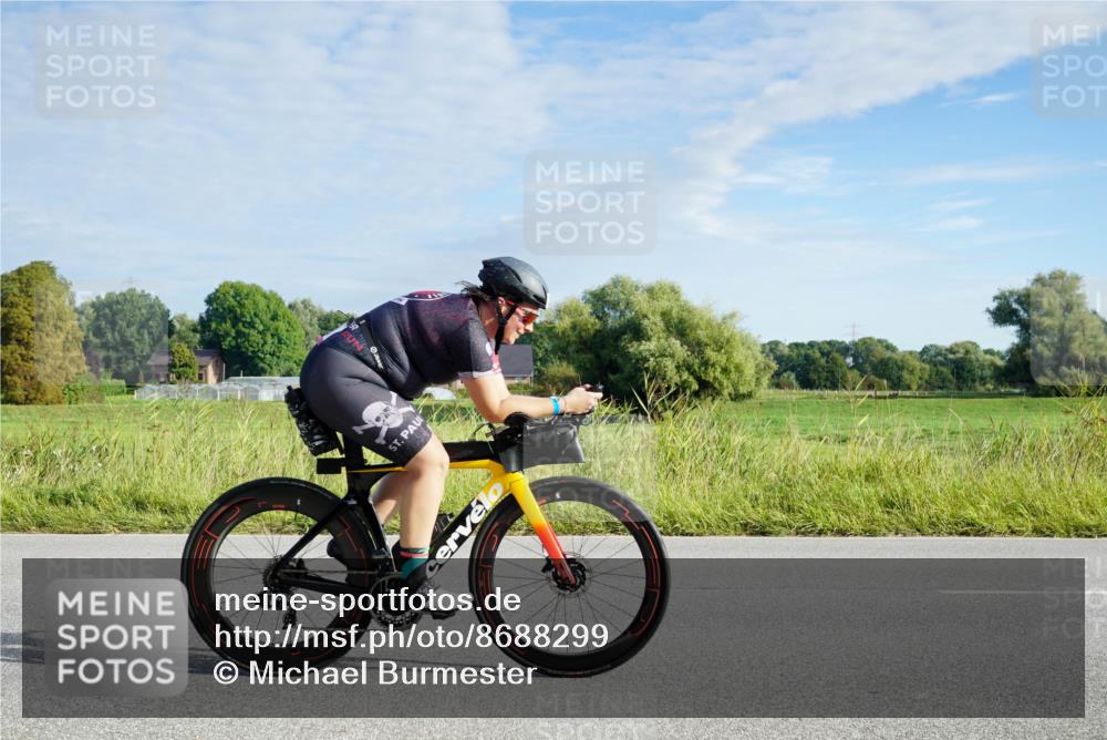 31.08.2025 - Elbe Triathlon Hamburg Michael Burmester http://msf.ph/oto/8688299 31.08.2025 08:55:24 Radfahren 215, 227, 248 meine-sportfotos.de