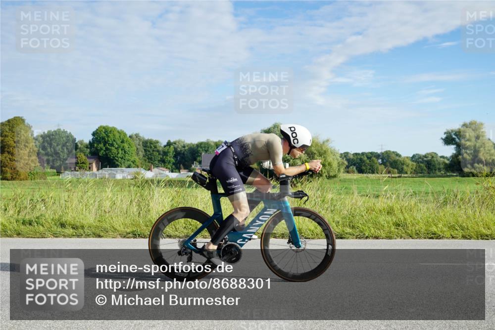 31.08.2025 - Elbe Triathlon Hamburg Michael Burmester http://msf.ph/oto/8688301 31.08.2025 08:55:41 Radfahren 207, 237, 335 meine-sportfotos.de
