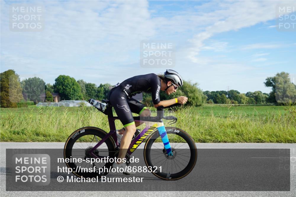 31.08.2025 - Elbe Triathlon Hamburg Michael Burmester http://msf.ph/oto/8688321 31.08.2025 08:56:27 Radfahren 199, 234, 373 meine-sportfotos.de