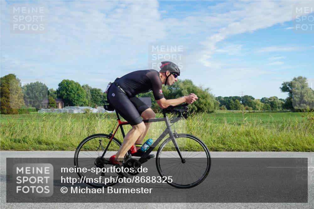 31.08.2025 - Elbe Triathlon Hamburg Michael Burmester http://msf.ph/oto/8688325 31.08.2025 08:56:33 Radfahren 181, 199, 260, 373 meine-sportfotos.de