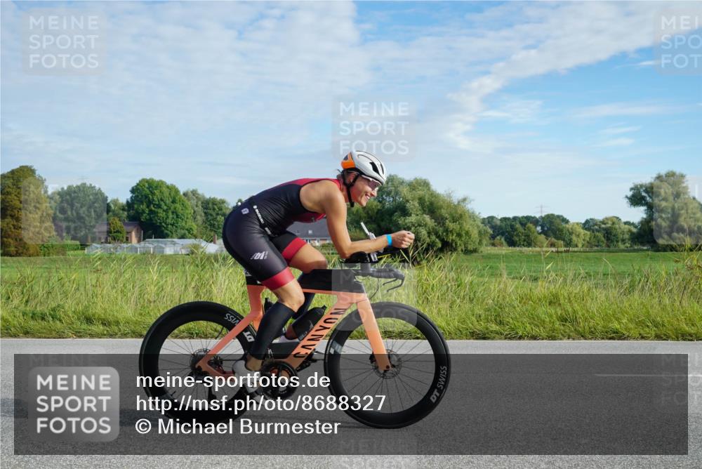 31.08.2025 - Elbe Triathlon Hamburg Michael Burmester http://msf.ph/oto/8688327 31.08.2025 08:56:35 Radfahren 181, 260, 373 meine-sportfotos.de