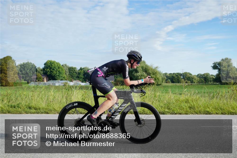 31.08.2025 - Elbe Triathlon Hamburg Michael Burmester http://msf.ph/oto/8688365 31.08.2025 08:57:26 Radfahren 193, 293, 346 meine-sportfotos.de