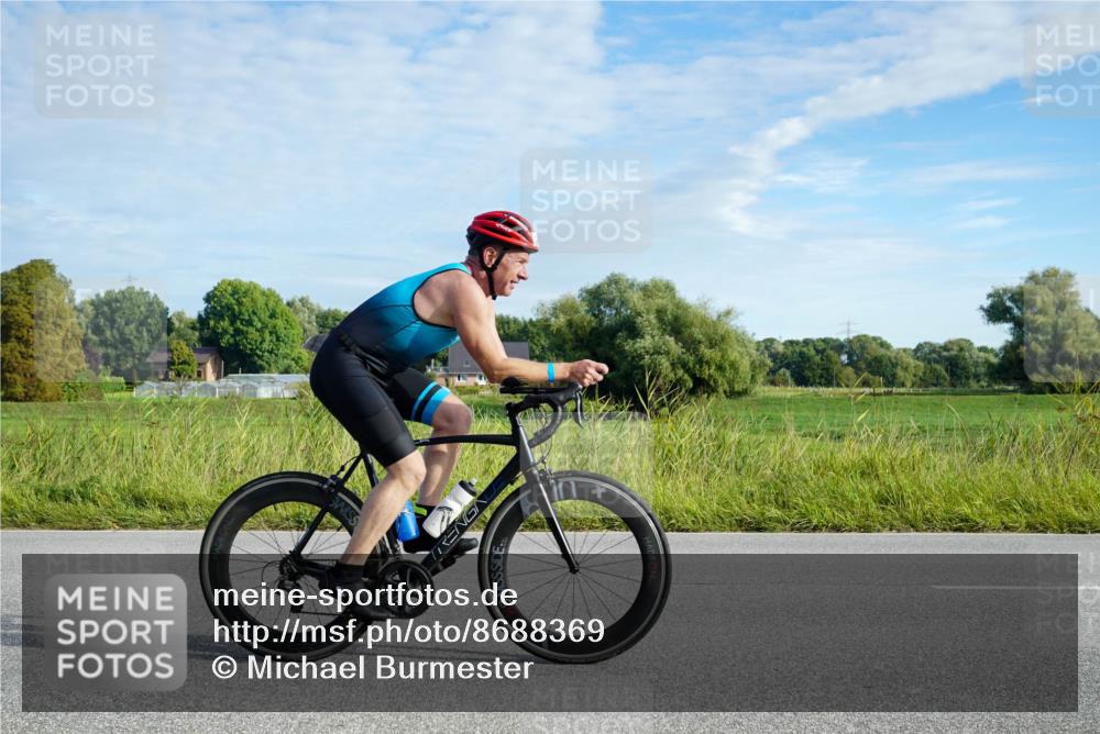 31.08.2025 - Elbe Triathlon Hamburg Michael Burmester http://msf.ph/oto/8688369 31.08.2025 08:57:35 Radfahren 261, 368, 383 meine-sportfotos.de