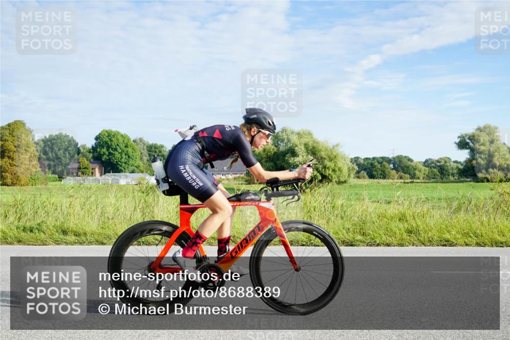31.08.2025 - Elbe Triathlon Hamburg Michael Burmester http://msf.ph/oto/8688389 31.08.2025 08:58:06 Radfahren 256, 269, 281, 291, 292, 301, 337, 347 meine-sportfotos.de