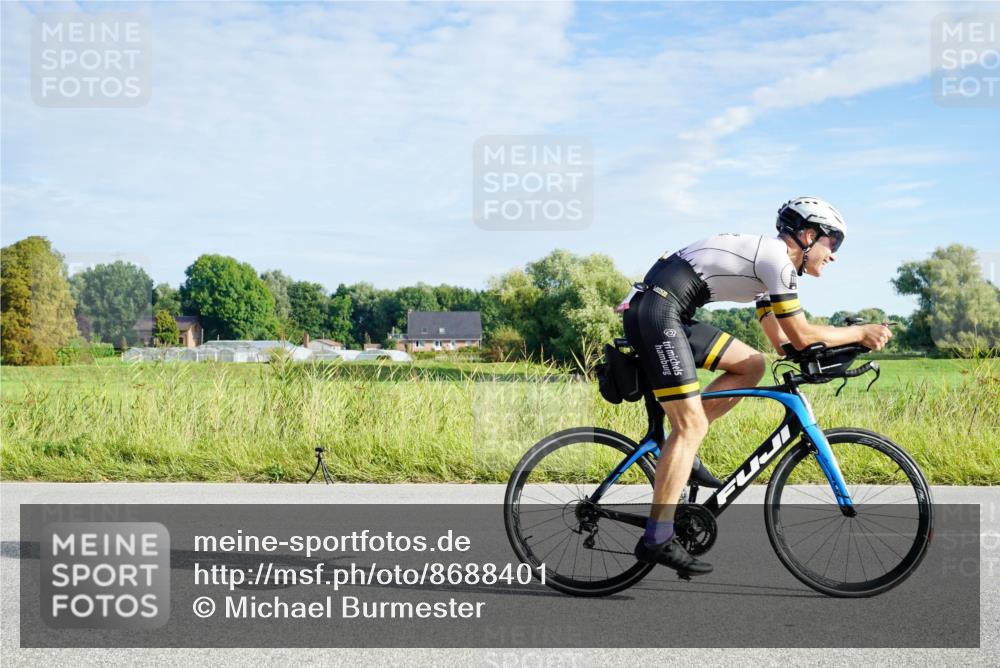 31.08.2025 - Elbe Triathlon Hamburg Michael Burmester http://msf.ph/oto/8688401 31.08.2025 08:58:13 Radfahren 212, 291, 292, 305, 337, 347, 351, 366 meine-sportfotos.de