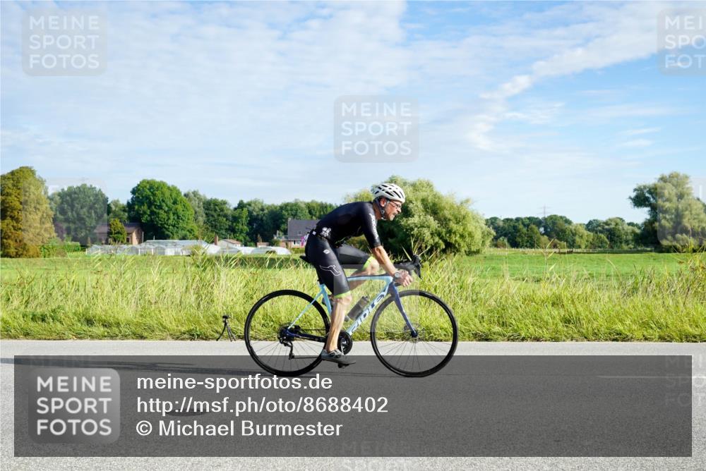 31.08.2025 - Elbe Triathlon Hamburg Michael Burmester http://msf.ph/oto/8688402 31.08.2025 08:58:15 Radfahren 212, 259, 291, 305, 347, 351, 366 meine-sportfotos.de