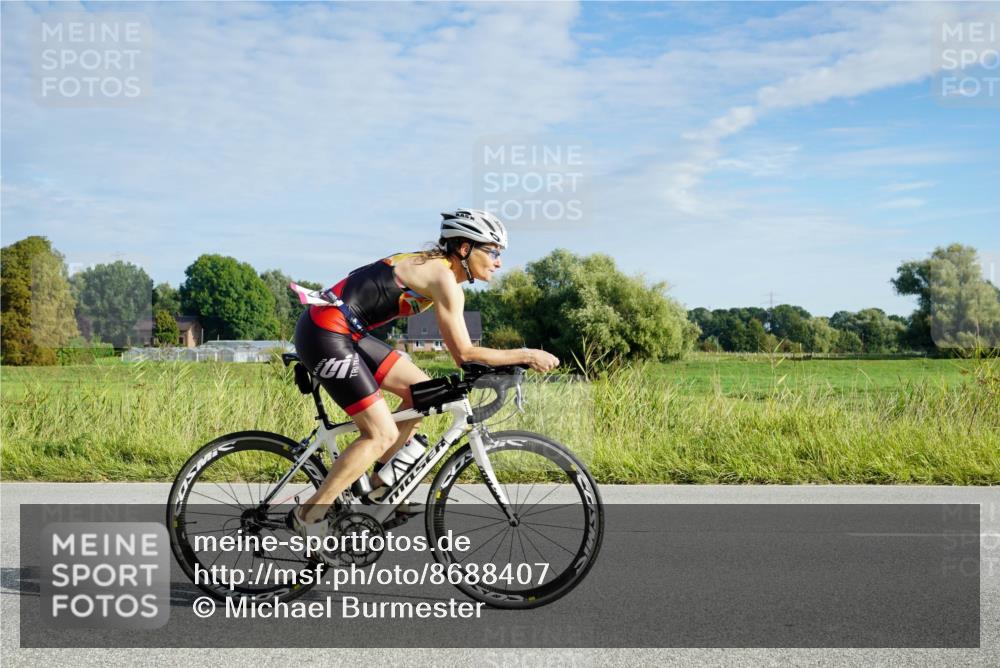31.08.2025 - Elbe Triathlon Hamburg Michael Burmester http://msf.ph/oto/8688407 31.08.2025 08:58:21 Radfahren 212, 247, 259, 305, 385 meine-sportfotos.de