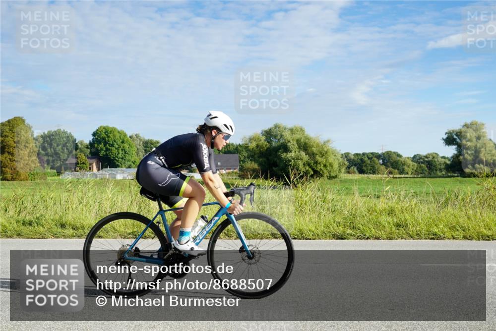 31.08.2025 - Elbe Triathlon Hamburg Michael Burmester http://msf.ph/oto/8688507 31.08.2025 09:01:24 Radfahren 294, 315, 345 meine-sportfotos.de