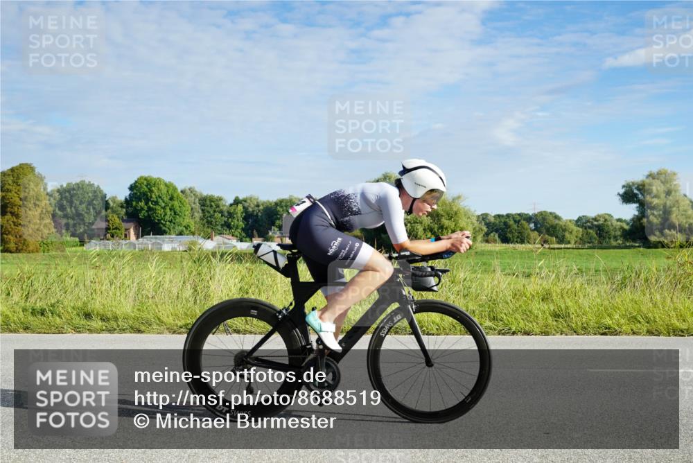 31.08.2025 - Elbe Triathlon Hamburg Michael Burmester http://msf.ph/oto/8688519 31.08.2025 09:01:42 Radfahren 173, 183, 274, 329, 330, 551 meine-sportfotos.de