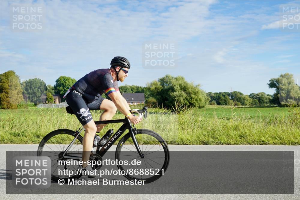 31.08.2025 - Elbe Triathlon Hamburg Michael Burmester http://msf.ph/oto/8688521 31.08.2025 09:01:44 Radfahren 173, 274, 329, 330, 371, 551 meine-sportfotos.de