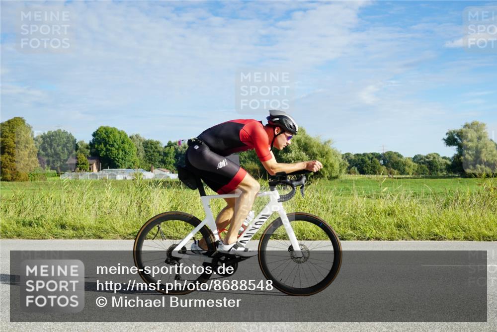 31.08.2025 - Elbe Triathlon Hamburg Michael Burmester http://msf.ph/oto/8688548 31.08.2025 09:02:22 Radfahren 165, 170, 213, 333, 363, 455 meine-sportfotos.de