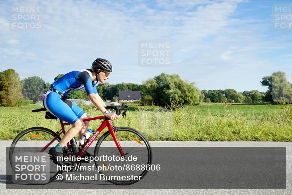 31.08.2025 - Elbe Triathlon Hamburg Michael Burmester http://msf.ph/oto/8688606 31.08.2025 09:04:42 Radfahren 220, 255 meine-sportfotos.de