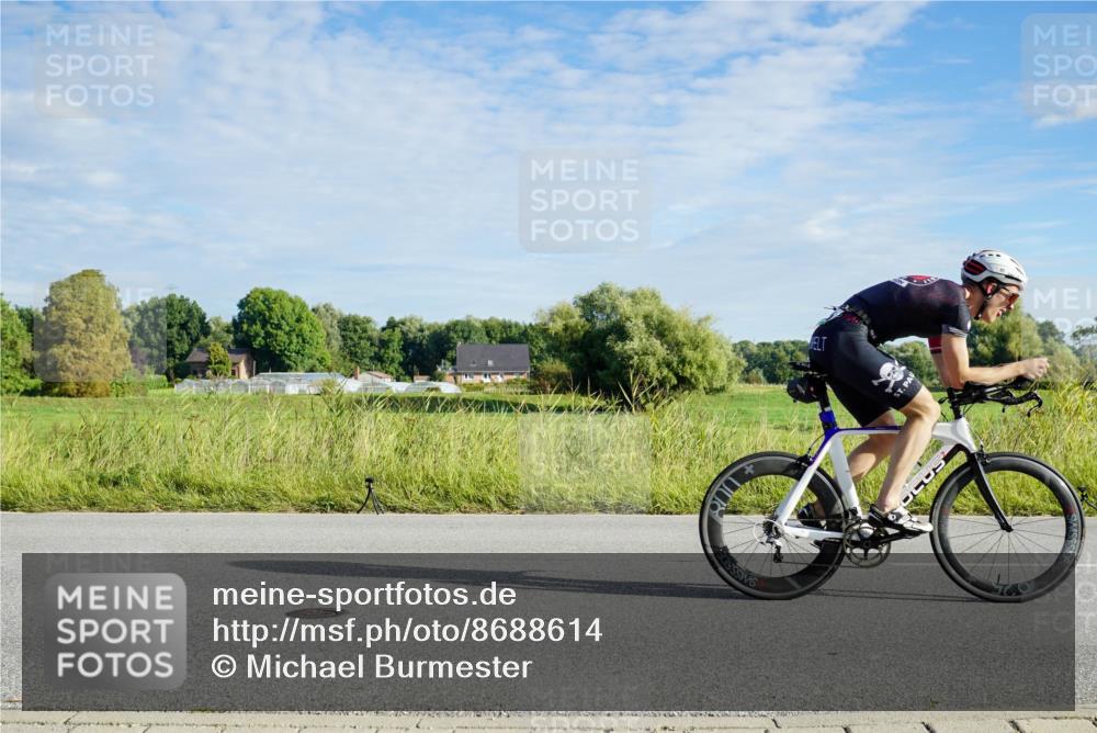 31.08.2025 - Elbe Triathlon Hamburg Michael Burmester http://msf.ph/oto/8688614 31.08.2025 09:04:56 Radfahren 214, 230, 319, 476 meine-sportfotos.de
