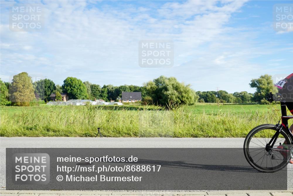 31.08.2025 - Elbe Triathlon Hamburg Michael Burmester http://msf.ph/oto/8688617 31.08.2025 09:04:57 Radfahren 214, 230, 319, 476, 539 meine-sportfotos.de