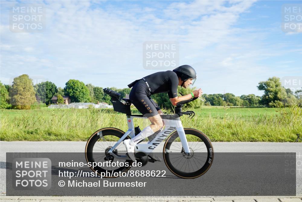 31.08.2025 - Elbe Triathlon Hamburg Michael Burmester http://msf.ph/oto/8688622 31.08.2025 09:05:03 Radfahren 319, 332, 539 meine-sportfotos.de