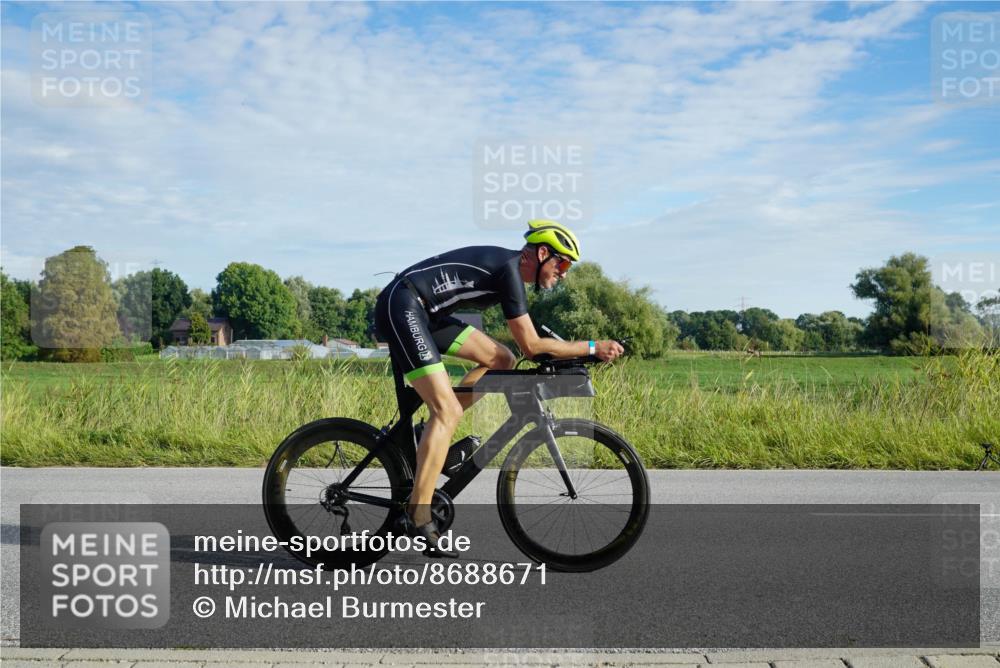 31.08.2025 - Elbe Triathlon Hamburg Michael Burmester http://msf.ph/oto/8688671 31.08.2025 09:07:10 Radfahren 242, 283, 300, 304, 314, 340, 342, 441 meine-sportfotos.de