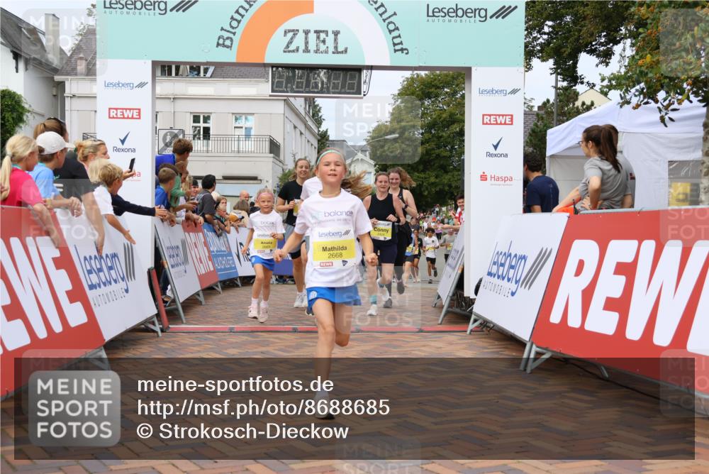 31.08.2025 - 21. Blankeneser Heldenlauf Strokosch-Dieckow http://msf.ph/oto/8688685 31.08.2025 10:34:39 Ziel 2110, 2021, 2424, 2668, 2669, 2667, 2298, 2349, 2350, 2090, 2083 meine-sportfotos.de
