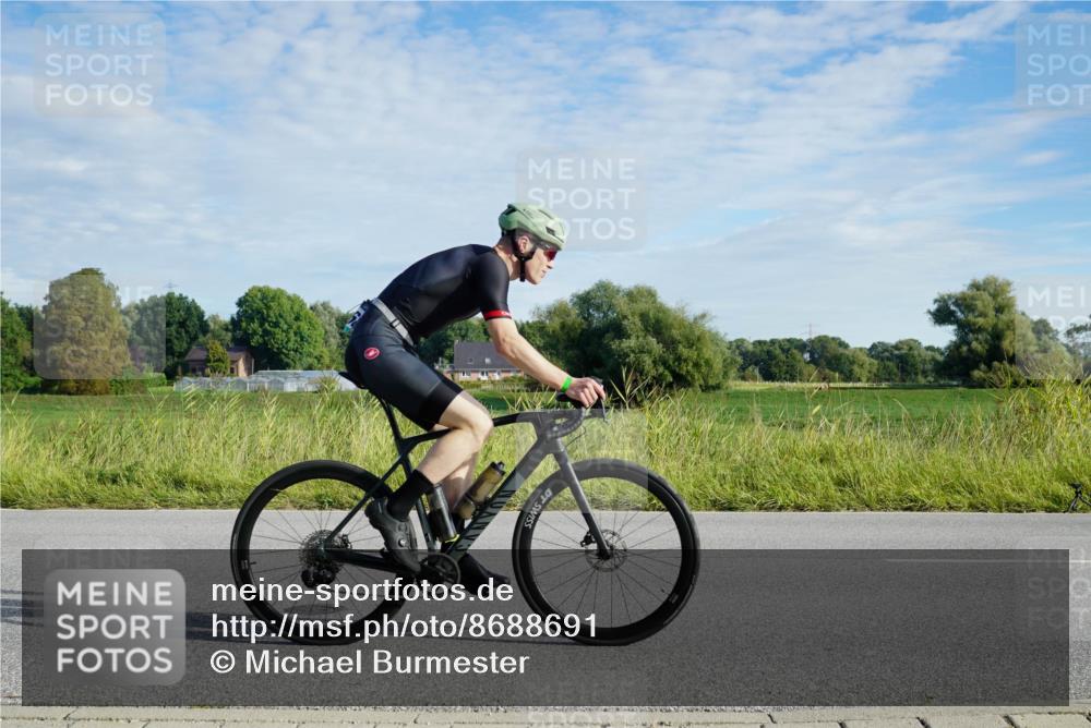 31.08.2025 - Elbe Triathlon Hamburg Michael Burmester http://msf.ph/oto/8688691 31.08.2025 09:07:38 Radfahren 231, 254, 272, 276, 468 meine-sportfotos.de
