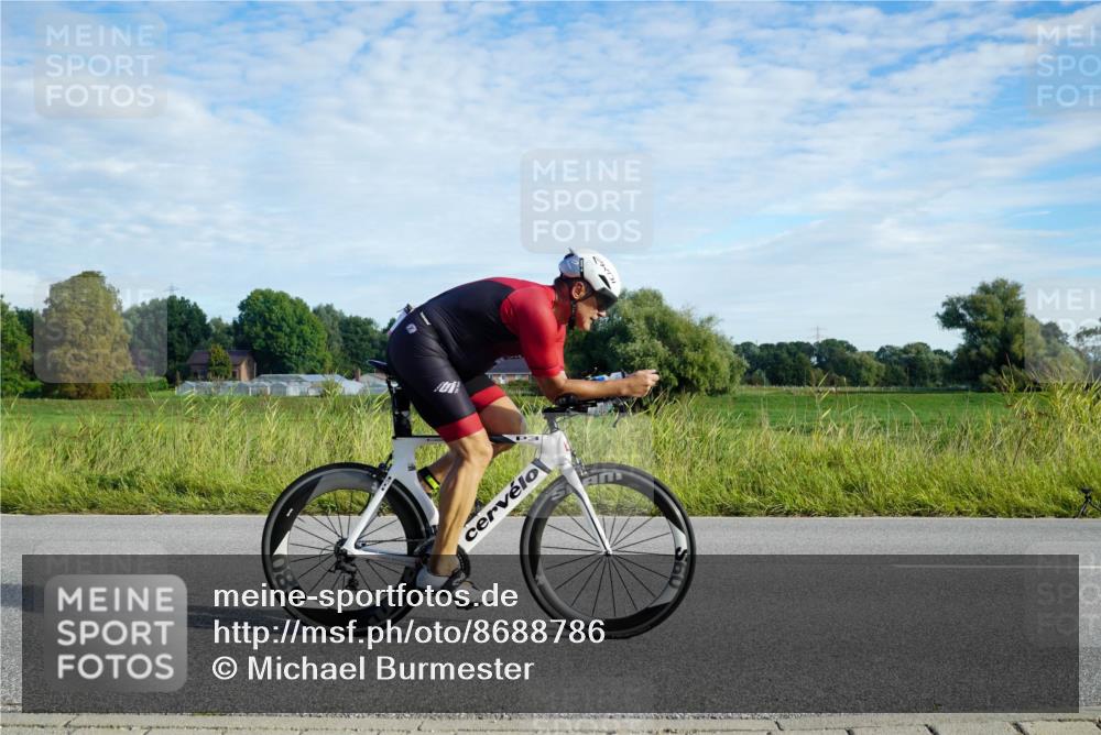 31.08.2025 - Elbe Triathlon Hamburg Michael Burmester http://msf.ph/oto/8688786 31.08.2025 09:09:51 Radfahren 331 meine-sportfotos.de