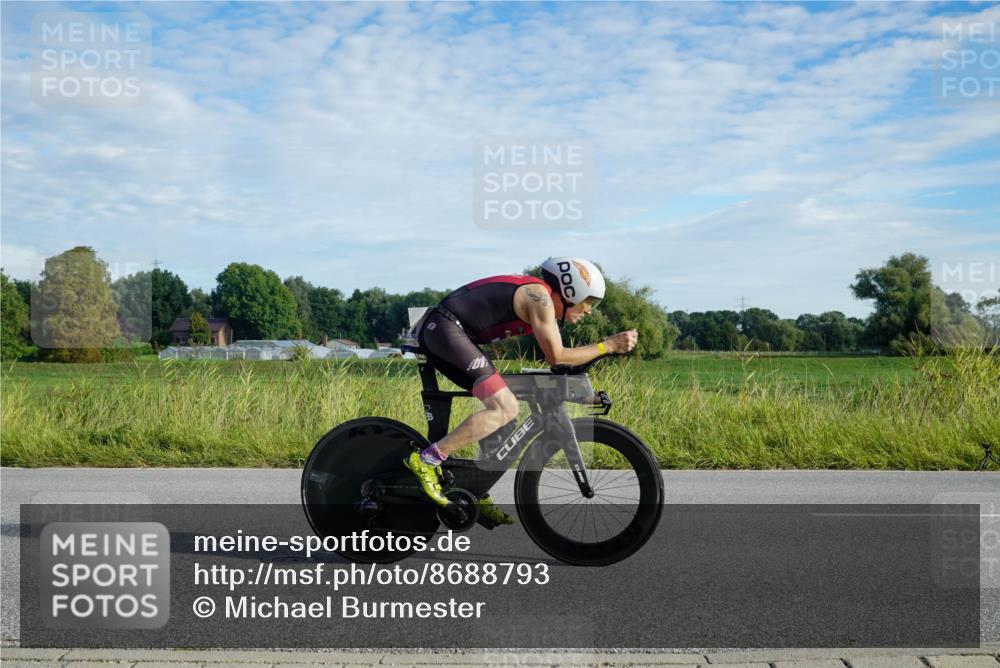 31.08.2025 - Elbe Triathlon Hamburg Michael Burmester http://msf.ph/oto/8688793 31.08.2025 09:10:00 Radfahren 193, 195, 234, 462 meine-sportfotos.de