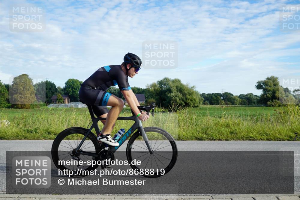 31.08.2025 - Elbe Triathlon Hamburg Michael Burmester http://msf.ph/oto/8688819 31.08.2025 09:10:38 Radfahren 267, 376, 435, 523 meine-sportfotos.de