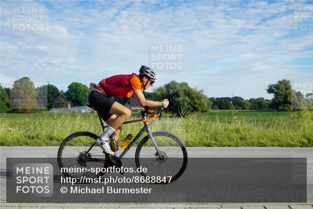 31.08.2025 - Elbe Triathlon Hamburg Michael Burmester http://msf.ph/oto/8688847 31.08.2025 09:11:14 Radfahren 395, 600 meine-sportfotos.de