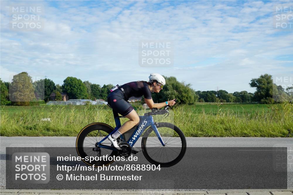 31.08.2025 - Elbe Triathlon Hamburg Michael Burmester http://msf.ph/oto/8688904 31.08.2025 09:12:20 Radfahren 261, 321, 368, 389, 424 meine-sportfotos.de