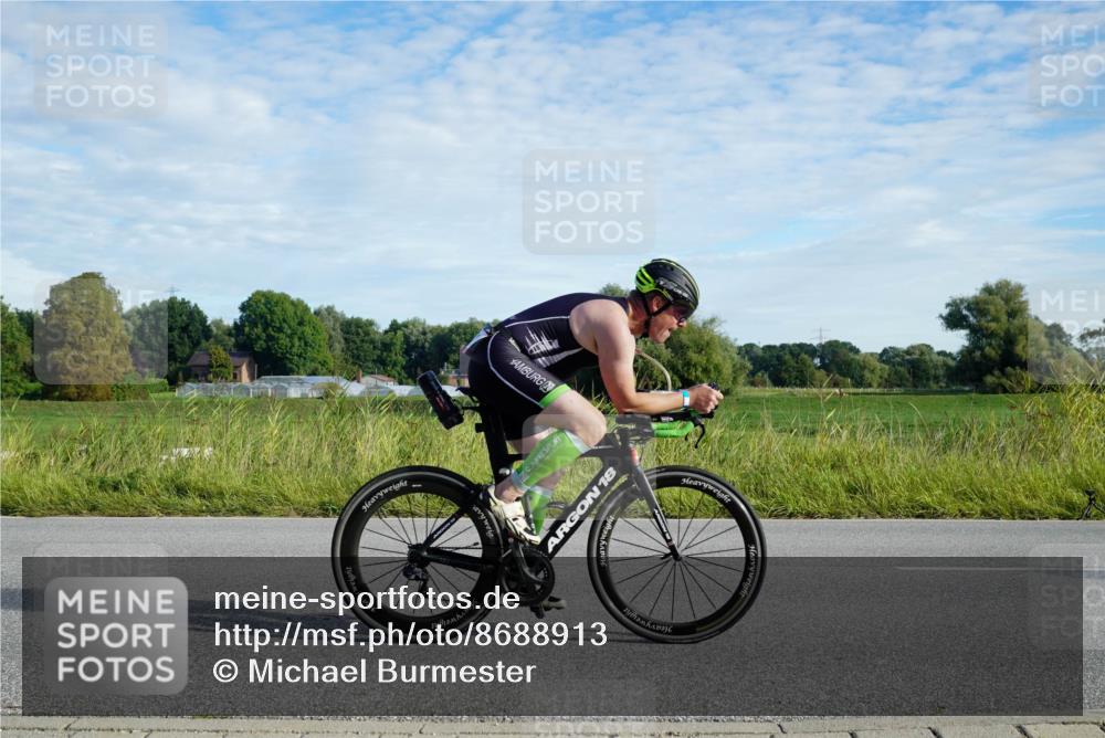 31.08.2025 - Elbe Triathlon Hamburg Michael Burmester http://msf.ph/oto/8688913 31.08.2025 09:12:31 Radfahren 174, 179, 266, 311 meine-sportfotos.de